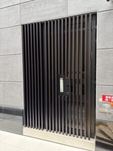 中央区築地のマンションに施工した門扉
