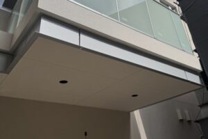 本郷_マンションのパネル工事_天井版見切り