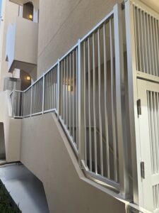 本郷_マンションの侵入防止柵