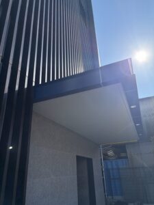 電機企業の工場のパネル_ルーバー_金物工事施工実績